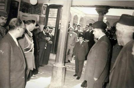 الملك فيصل الثاني يزور الروضة العلوية المقدسة سنة 1956م