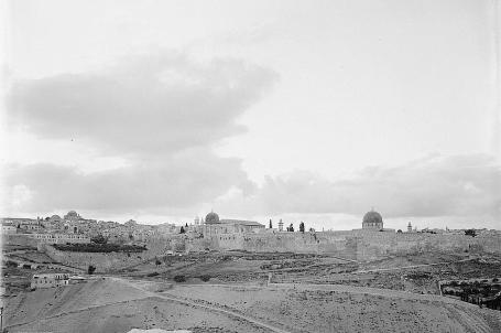 منظر قديم لمدينة القدس عام 1914