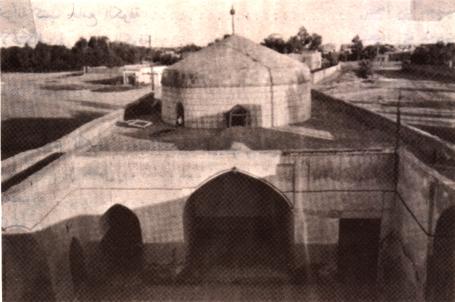 بيت الامام علي (ع) قرب مسجد الكوفة 