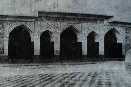  واجه مصلى مسجد الكوفة